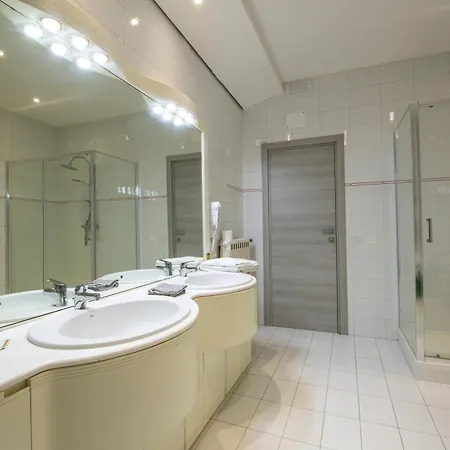 Panzió Maison Aphrodite 4*