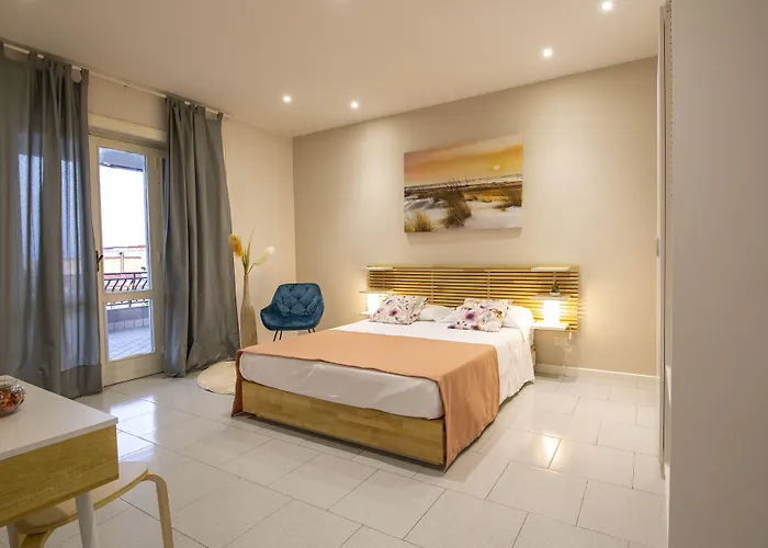 Maison Aphrodite Bed and Breakfast 4*